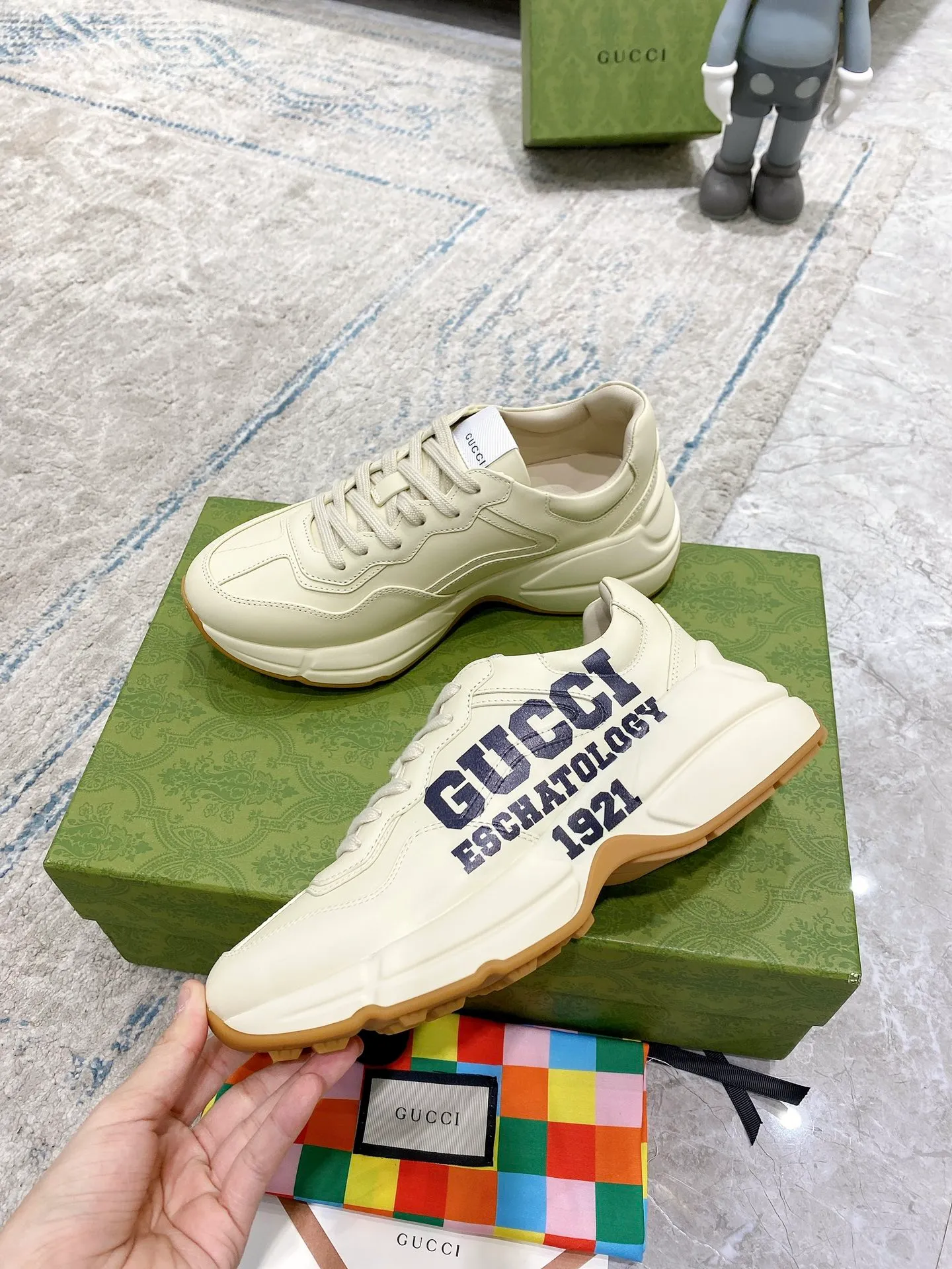 👟👟Ex-factory price 480👟👟 Women's shoes, women's clothing GUCCI Gucci dad shoes. The original disassembly took more than 3 months to develop 1:1. The version has been upgraded again, with chips, packaging, imported cowhide, and all made with computerized cars. Couple 👫 style 🔜Versatile in all seasons 🔜 Fashion 🔜 Personality 🔜 Different 🔵More than 20 layouts in the full series, welcome to consult pictures Outsole: The latest original development T👟👟Ex-factory price U vacuum Upper: Imported cowhide🐮 Lining: Original A mixed sheepskin🐏 Feet: Original A grade mixed sheepskin 💯Full set of packaging Medium and low belt LOGO code number: Women's code 35-40 Men's code 38-45 (38 45 customized